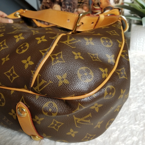 💕Authentic LV Galliera PM Hobo Bag Monogram - Picture 10 of 16